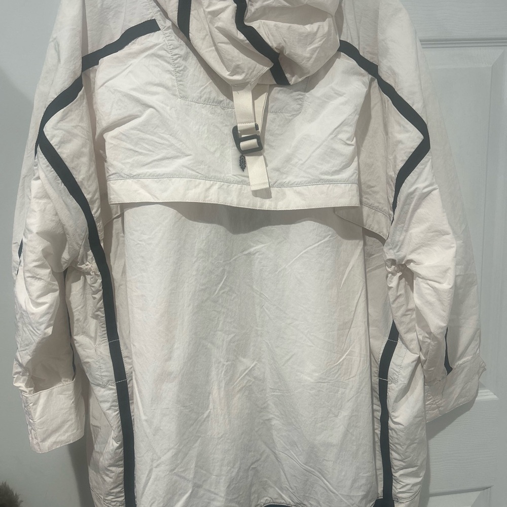 Free People Peace Out Backpack Parachute Parka. NWT. Ivory. - Picture 4 of 4